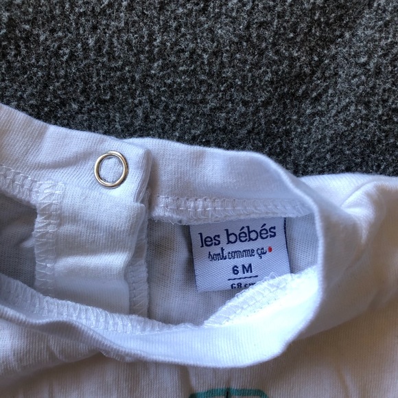 Les bebes White top with designs size 6M L- 68cm - Picture 2 of 3
